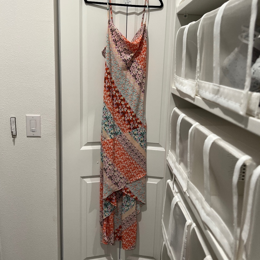 Crowl neck high low dress